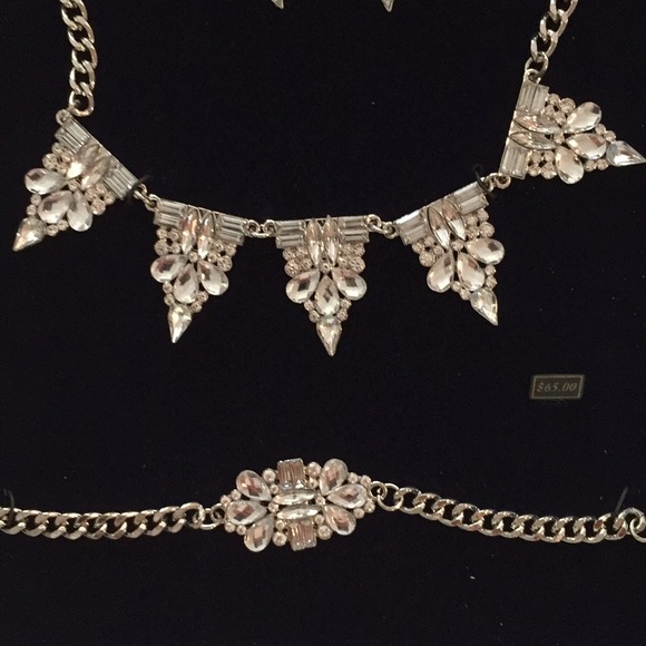 Bella Perlina 3 piece Rhinestone look set - Picture 4 of 4